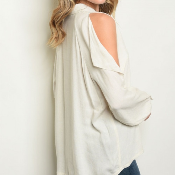 OATMEAL COLD SHOULDER BUTTON TOP - Picture 2 of 7